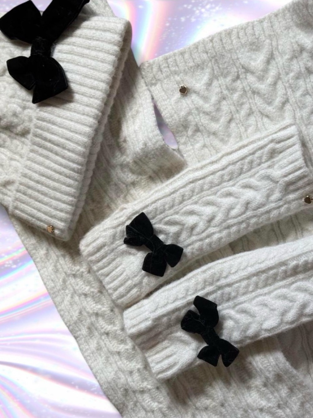 kate spade Cream Cable-Knit Mittens with Black Velvet Bows